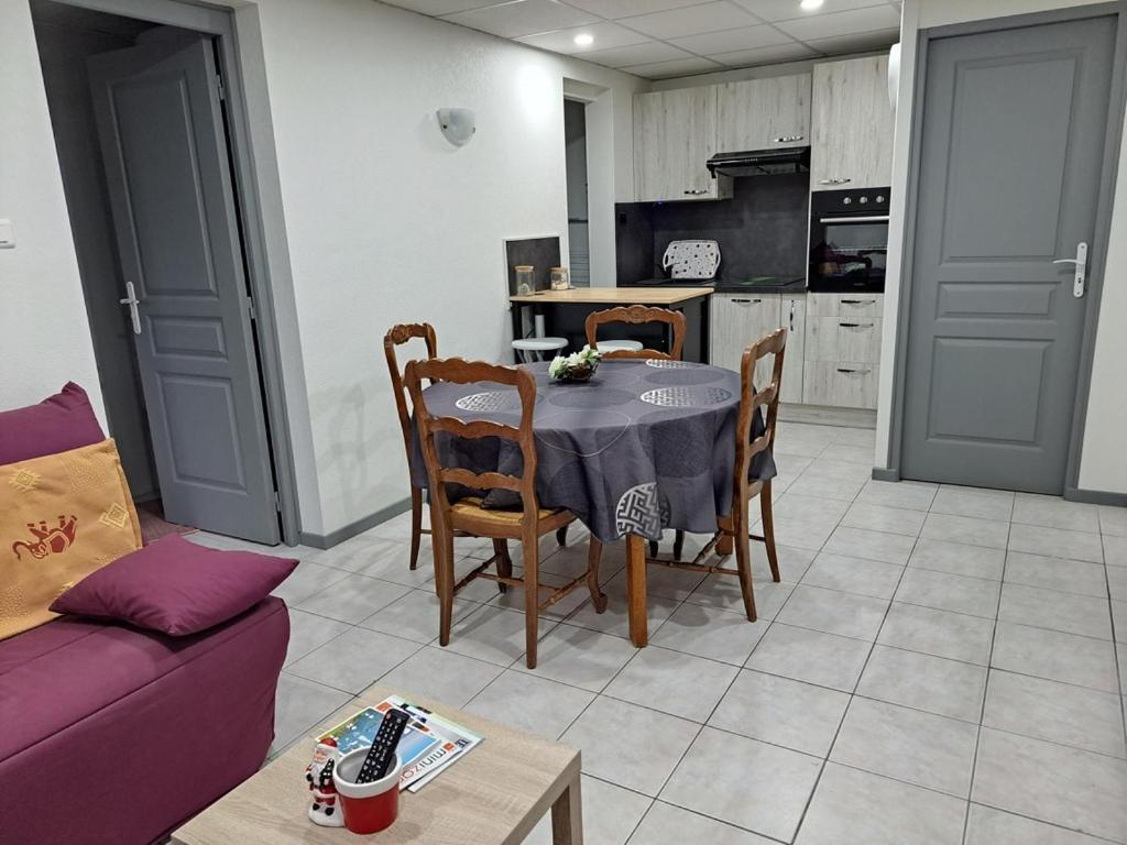 דירות Saint-Pierre-en-Faucigny Chez Patrick Et Dominique מראה חיצוני תמונה
